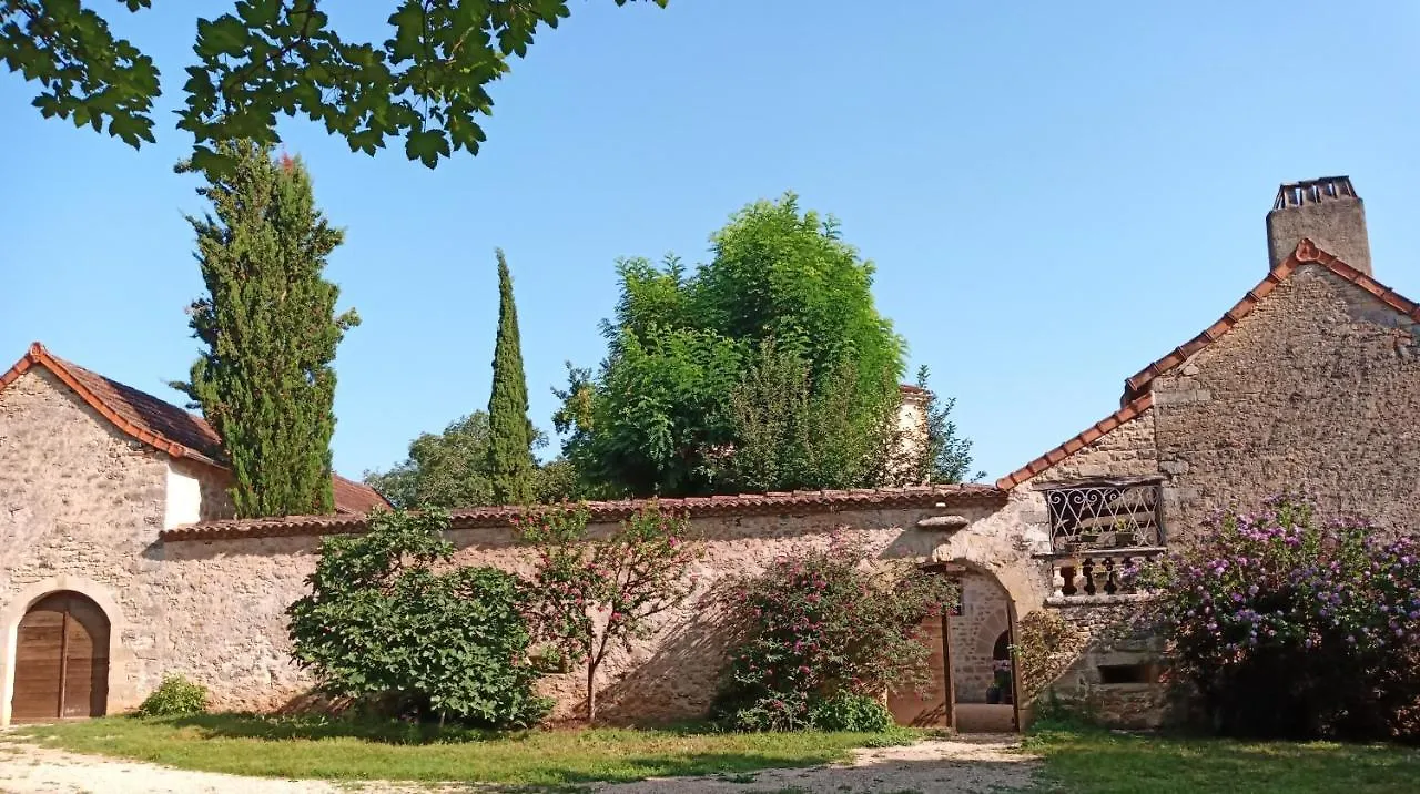 Ginals Les Granges De L Abbaye Bed & Breakfast