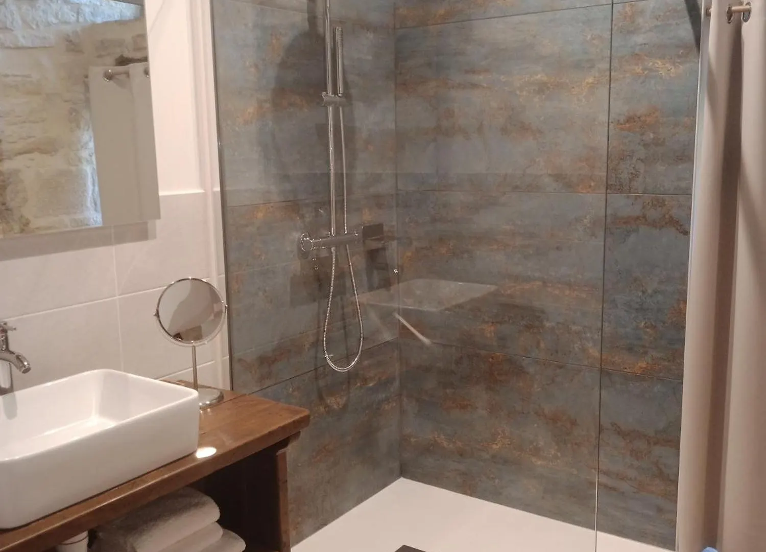 Ginals Les Granges De L Abbaye Bed & Breakfast