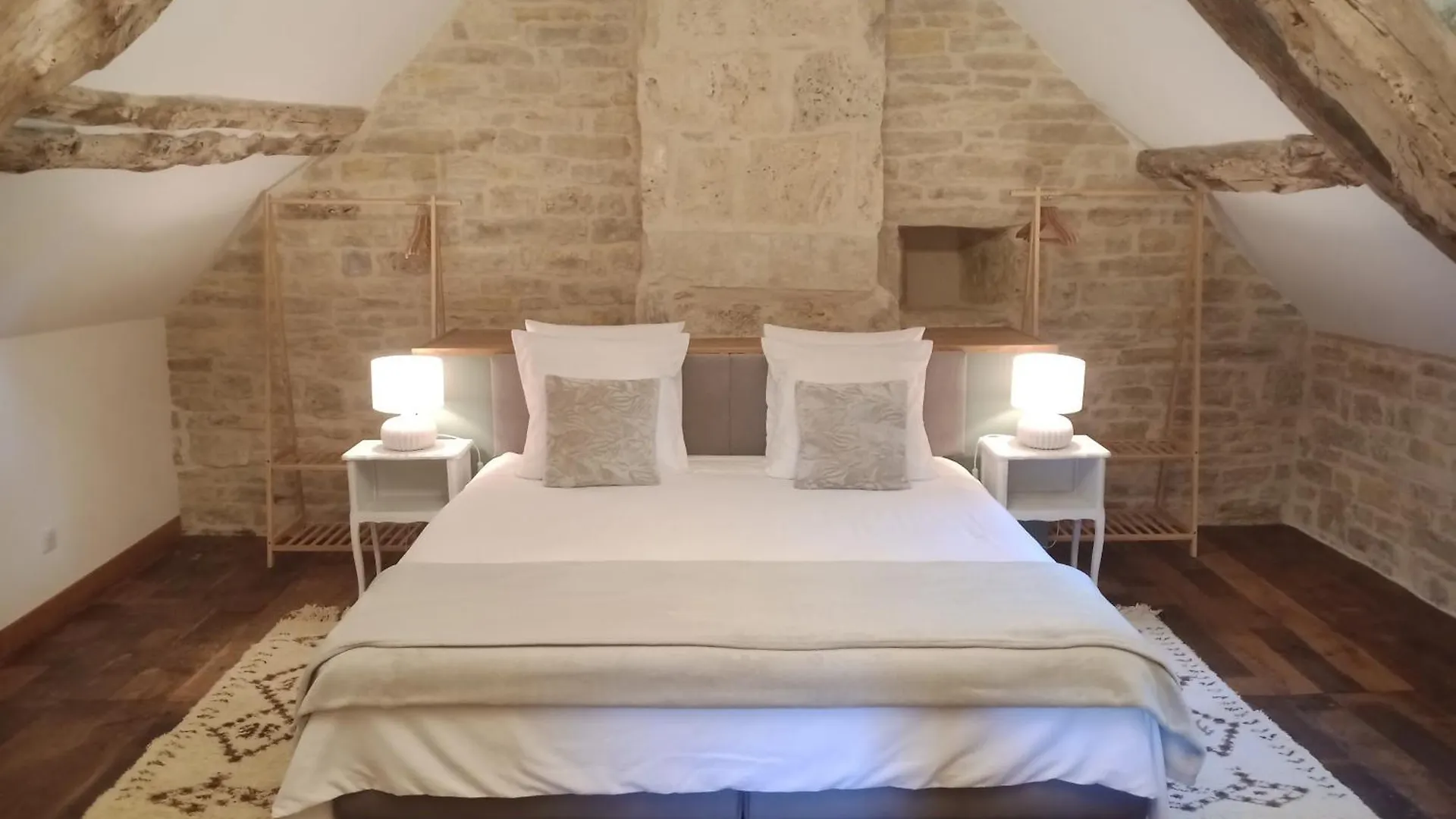 Ginals Les Granges De L Abbaye Bed & Breakfast